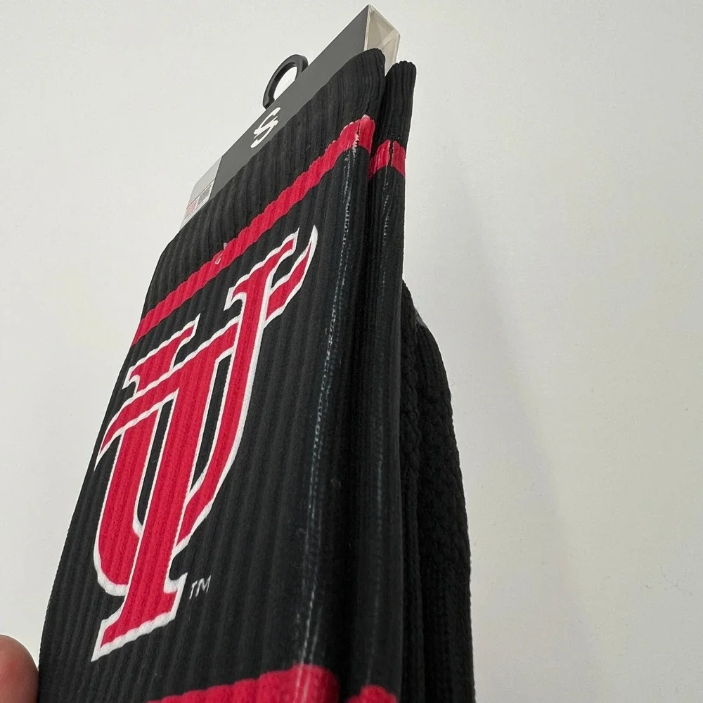 Strideline University of Tampa‎ Spartans NCAA Premium Crew Socks Black Red New